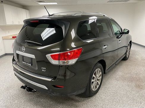 Used 2015 Nissan Pathfinder SV w/ Cargo Package image 5