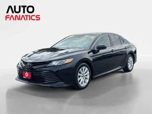 Used 2020 Toyota Camry LE FWD image 1