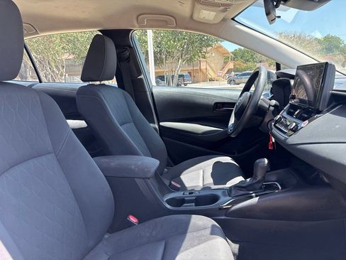 Used 2024 Toyota Corolla LE FWD image 11