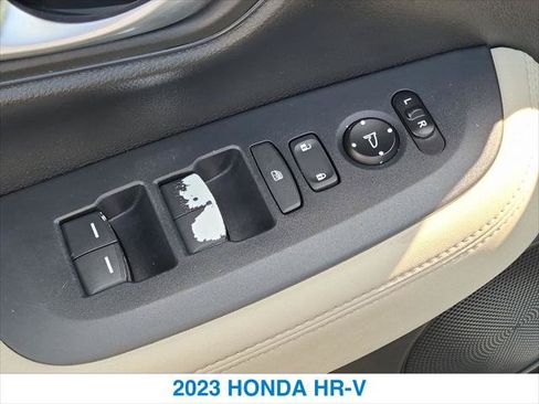 Used 2023 Honda HR-V LX image 13