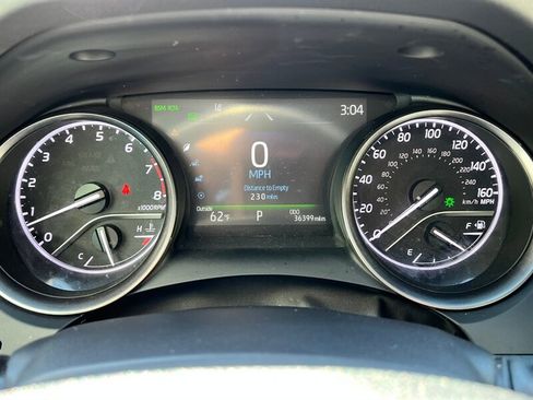 Used 2023 Toyota Camry SE w/ Cold Weather Package image 29