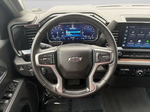 Used 2025 Chevrolet Silverado 1500 RST w/ Protection Package AWD/4WD image 17