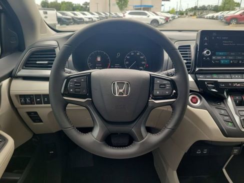 Certified 2026 Honda Odyssey EX-L image 31