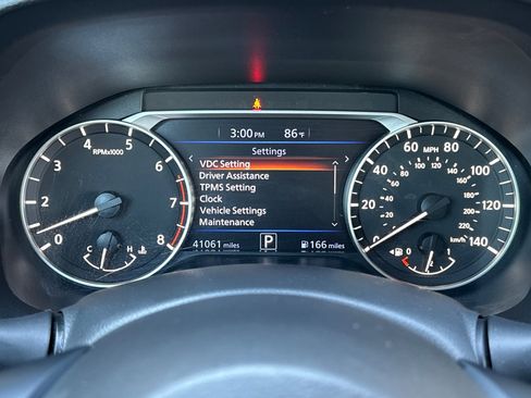 Used 2024 Nissan Altima 2.5 SV image 23