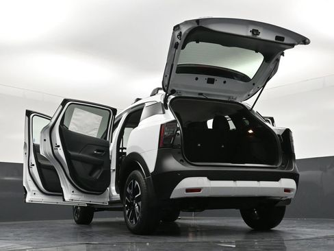 New 2026 Nissan Kicks SV w/ Cold Weather Package AWD/4WD image 27