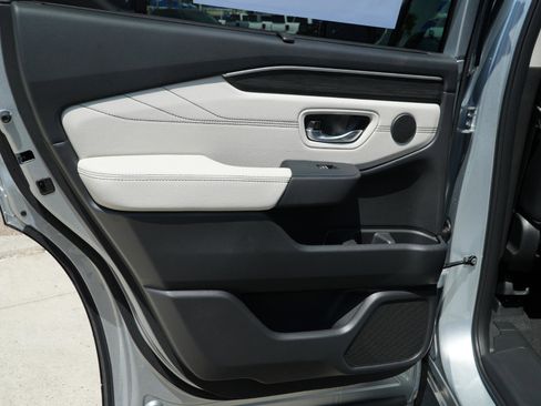 New 2026 Honda Pilot Touring image 18