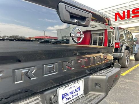 New 2026 Nissan Frontier SV AWD/4WD image 6