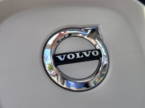 Certified 2025 Volvo XC90 T8 Plus w/ Protection Package Premier AWD/4WD image 36