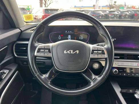 Used 2023 Kia Telluride LX image 14