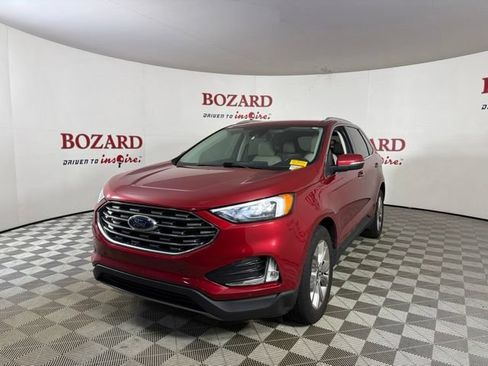 Used 2023 Ford Edge Titanium AWD/4WD image 4