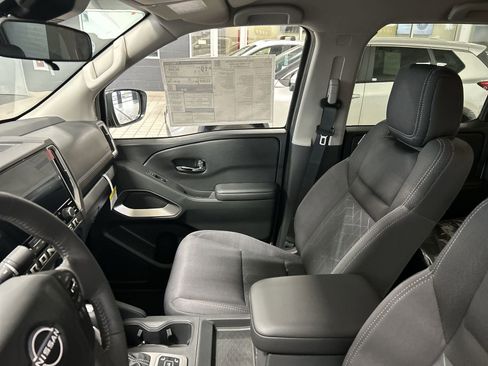 New 2026 Nissan Frontier SV w/ SV Convenience Package AWD/4WD image 3