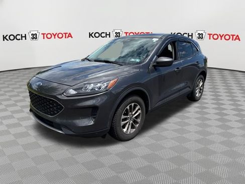 Used 2020 Ford Escape SE AWD/4WD image 3