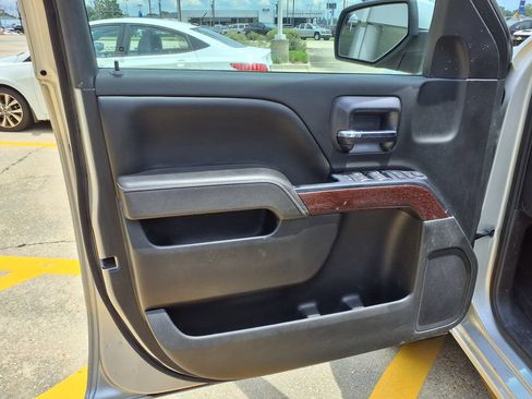 Used 2017 GMC Sierra 1500 SLE w/ SLE Value Package RWD image 20