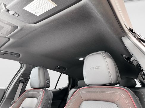 Used 2024 Chevrolet Equinox EV RS FWD image 25