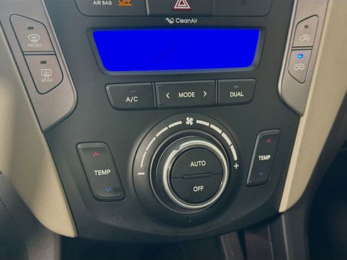 Used 2015 Hyundai Santa Fe Sport w/ Option Group 03 FWD image 17