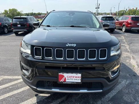 Used 2018 Jeep Compass Limited w/ Navigation Group AWD/4WD image 8