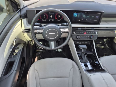 Certified 2026 Hyundai Tucson SE FWD image 12