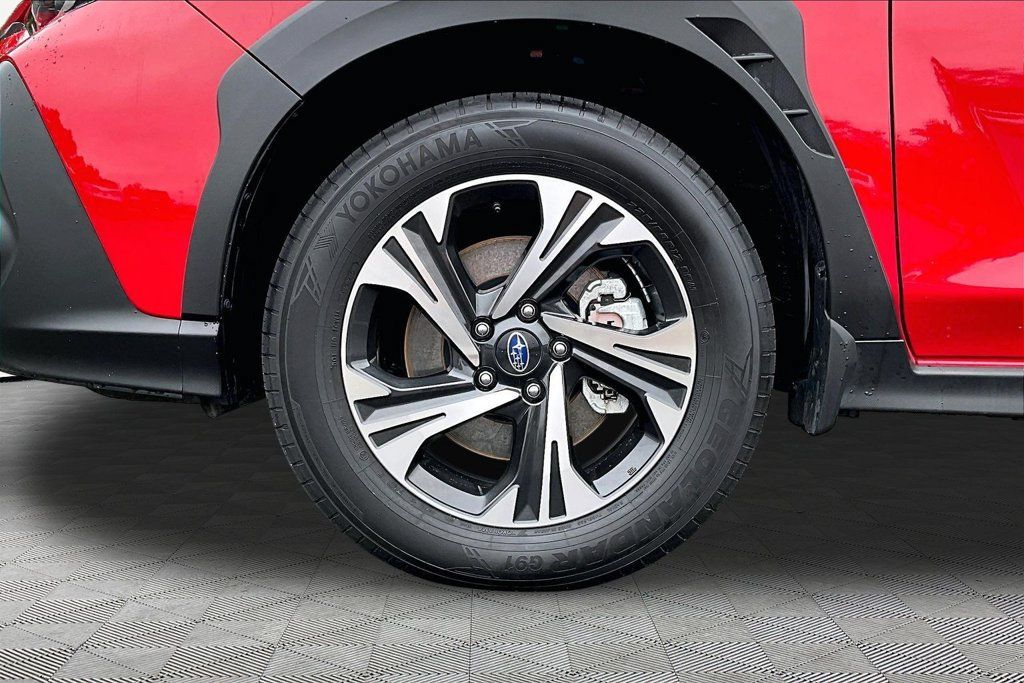 Used 2025 Subaru Crosstrek 2.5i Premium AWD/4WD image 24