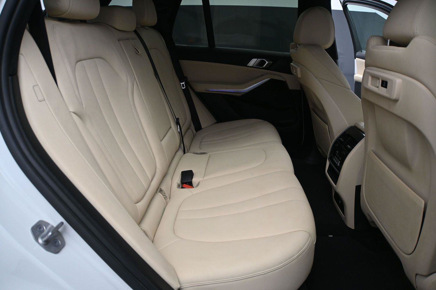 Used 2021 BMW X5 xDrive40i w/ Convenience Package AWD/4WD image 25