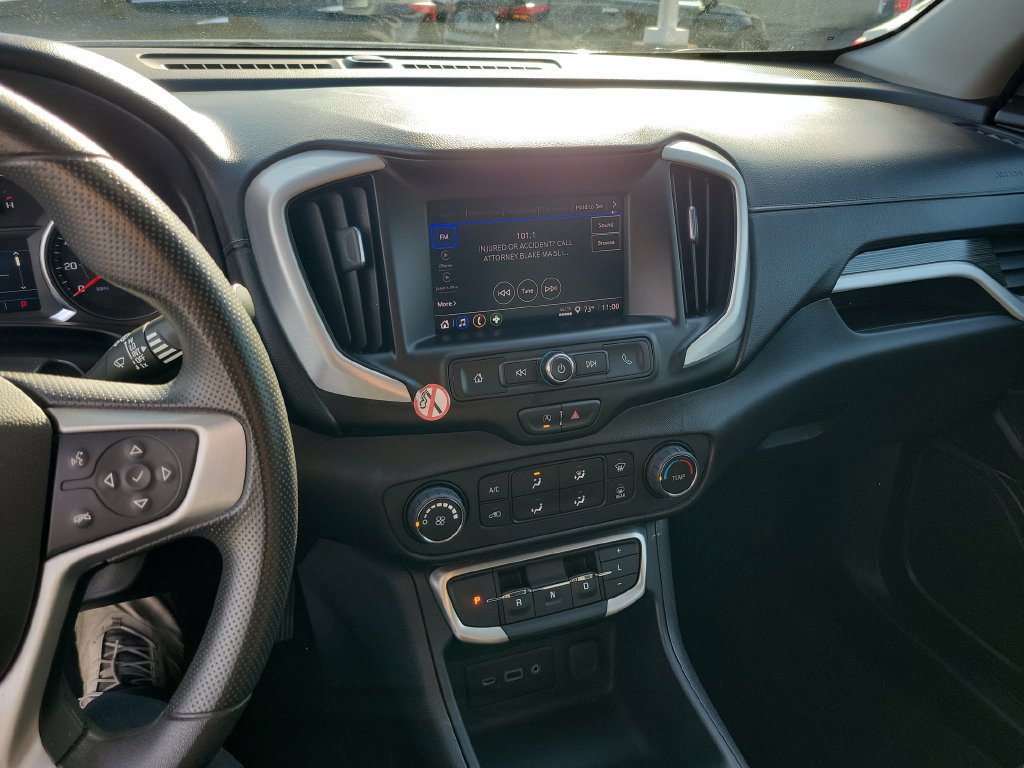 Used 2024 GMC Terrain SLE FWD image 30