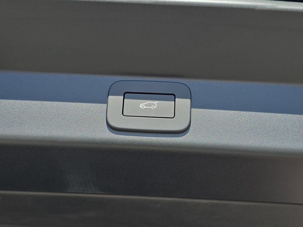 New 2025 Land Rover Range Rover Sport SE AWD/4WD image 13