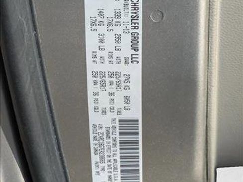 Used 2014 Chrysler Town & Country Touring image 26