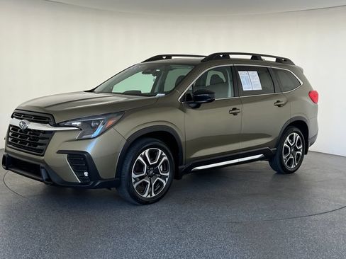 Used 2024 Subaru Ascent Limited w/ Technology Package AWD/4WD image 9