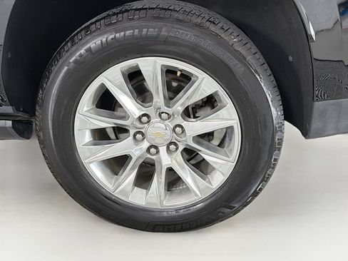 Used 2022 Chevrolet Tahoe Premier RWD image 34