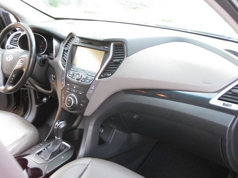 Used 2013 Hyundai Santa Fe Sport w/ Technology Pkg FWD image 39
