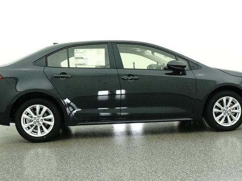 New 2026 Toyota Corolla LE FWD image 27