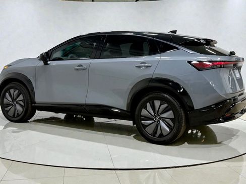 Used 2023 Nissan Ariya AWD image 10