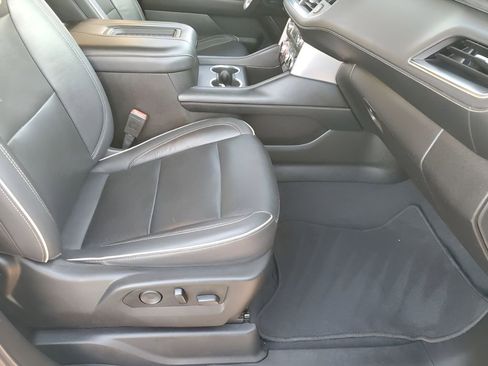 Used 2021 GMC Yukon SLT image 16