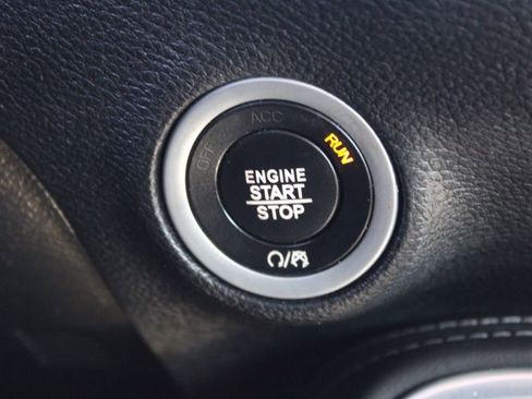 Used 2018 Dodge Challenger R/T Scat Pack w/ Leather Interior Group image 25