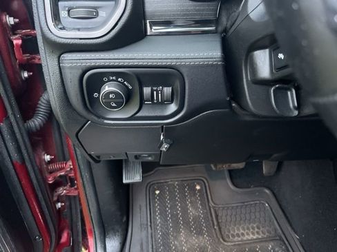 Used 2022 RAM 2500 Limited w/ Night Edition image 35