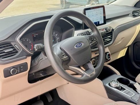 Used 2022 Ford Escape SE AWD/4WD image 19