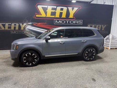 Used 2023 Kia Telluride SX Prestige AWD/4WD image 3