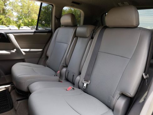 Used 2008 Toyota Highlander 2WD image 8