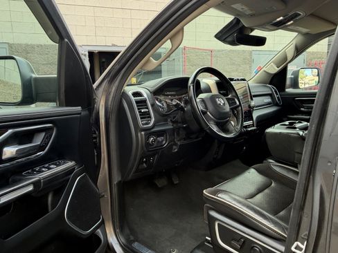Used 2022 RAM 1500 Laramie AWD/4WD image 10