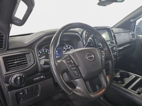 Used 2024 Nissan Titan SV w/ SV Convenience Package RWD image 20