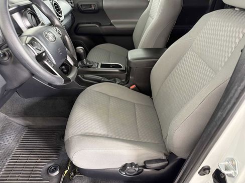 Used 2023 Toyota Tacoma SR image 7