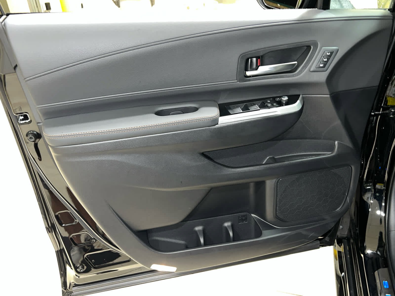 New 2026 Toyota Sienna Limited AWD/4WD image 13