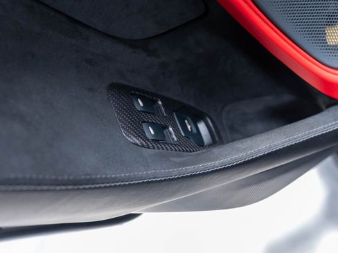 Used 2019 McLaren 570S Coupe RWD image 9