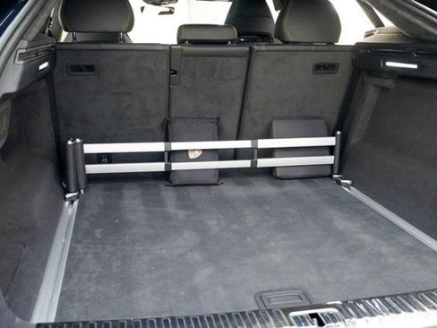 Used 2022 Lamborghini Urus image 74