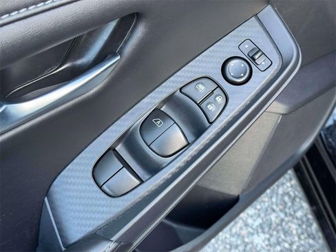 Certified 2025 Nissan Sentra SV image 16