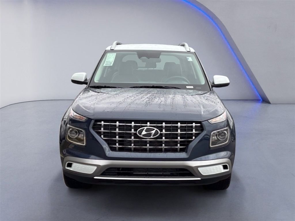 New 2026 Hyundai Venue SEL FWD image 3