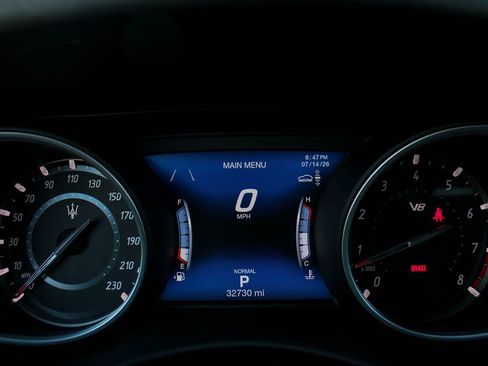 Used 2020 Maserati Levante GTS AWD/4WD image 29