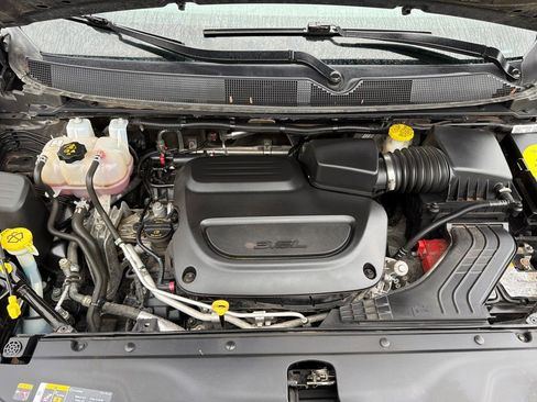 Used 2023 Chrysler Pacifica Limited image 31