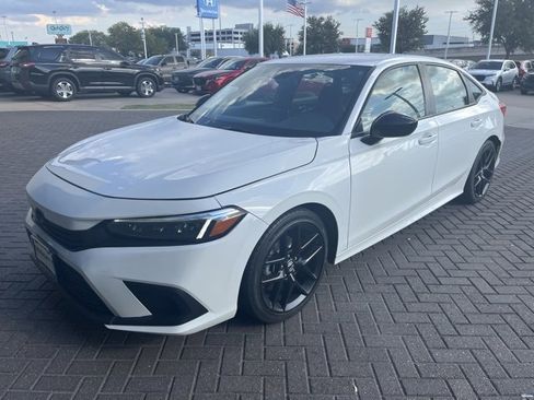 Used 2024 Honda Civic Sport image 1