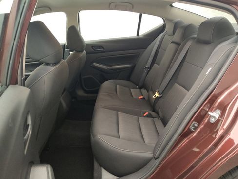 Used 2024 Nissan Altima 2.5 SV image 18