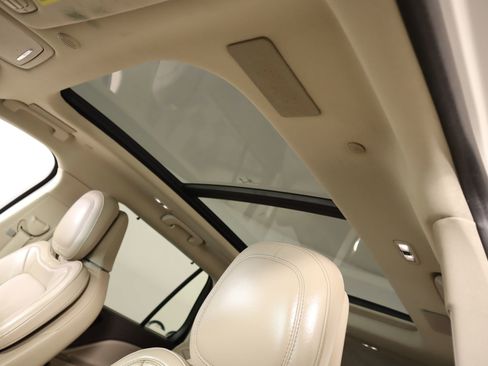 Used 2020 Lincoln Aviator Reserve w/ Equipment Group 202A image 16